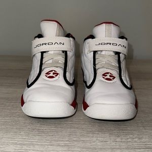 KIDS JORDANS